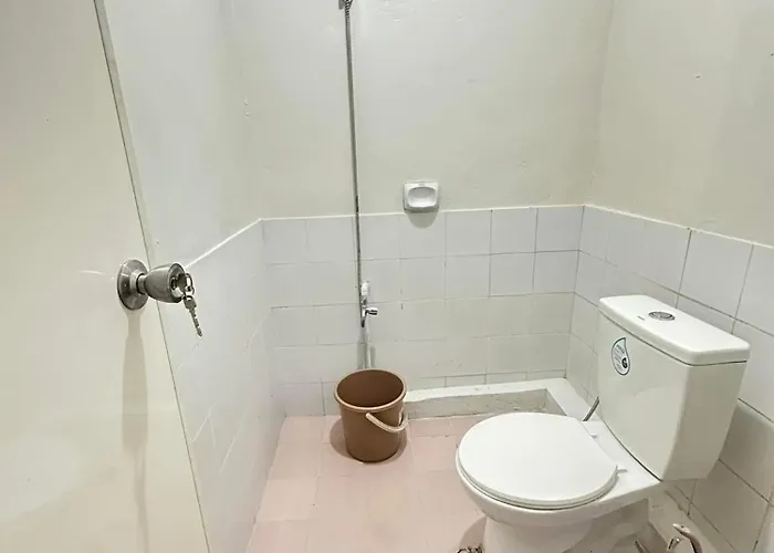 Near At Vluna Medical Center Kalayaan Avenue, Philippine Heart Center, East Avenue Medical Hospital, Quezon Homestay Manila