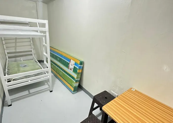 Homestay Near At Vluna Medical Center Kalayaan Avenue, Philippine Heart Center, East Avenue Medical Hospital, Quezon *
