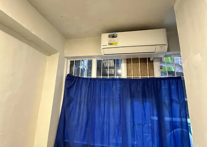 Near At Vluna Medical Center Kalayaan Avenue, Philippine Heart Center, East Avenue Medical Hospital, Quezon